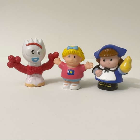 Mix Lot of Fisher Price Little People and Shelcore Figures - Picture 5 of 15